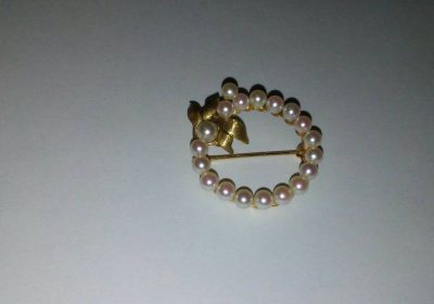14K Gold Cultured Pearl Circle Pin, 3.5 dwts – $325 (midwood)